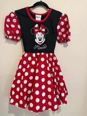 💜Disney Minnie Mouse Red and White Polka Dot Dress with Black Bodice Adorable